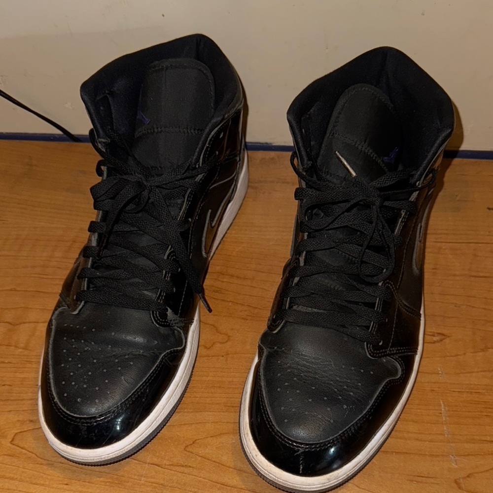 Men's Black Jordan’s Sneakers